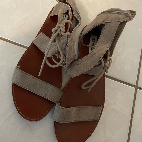 Steve Madden sandals - Picture 1 of 3
